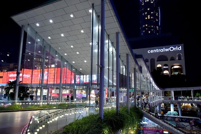 Ratchaprasong R Walk Walking area R-Walk or Ratchaprasong Skywalk in Bangkok: how to visit ...